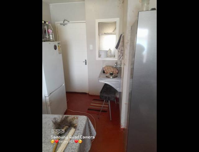 2 BEDROOM APARTMENT FOR SALE IN CLAYVILLE